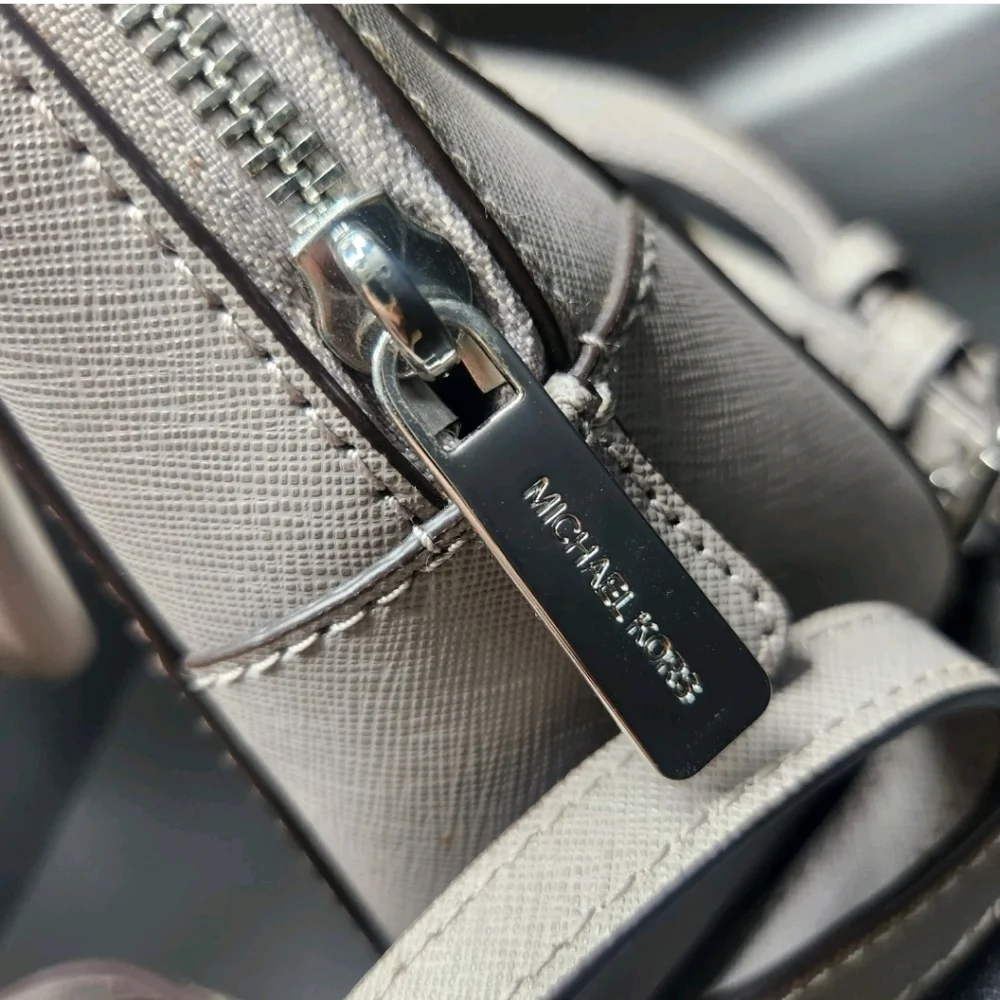 Michael Kors Mini Grey Satchel Saffiano Leather Crossbody Bag‎ Adjustable Strap